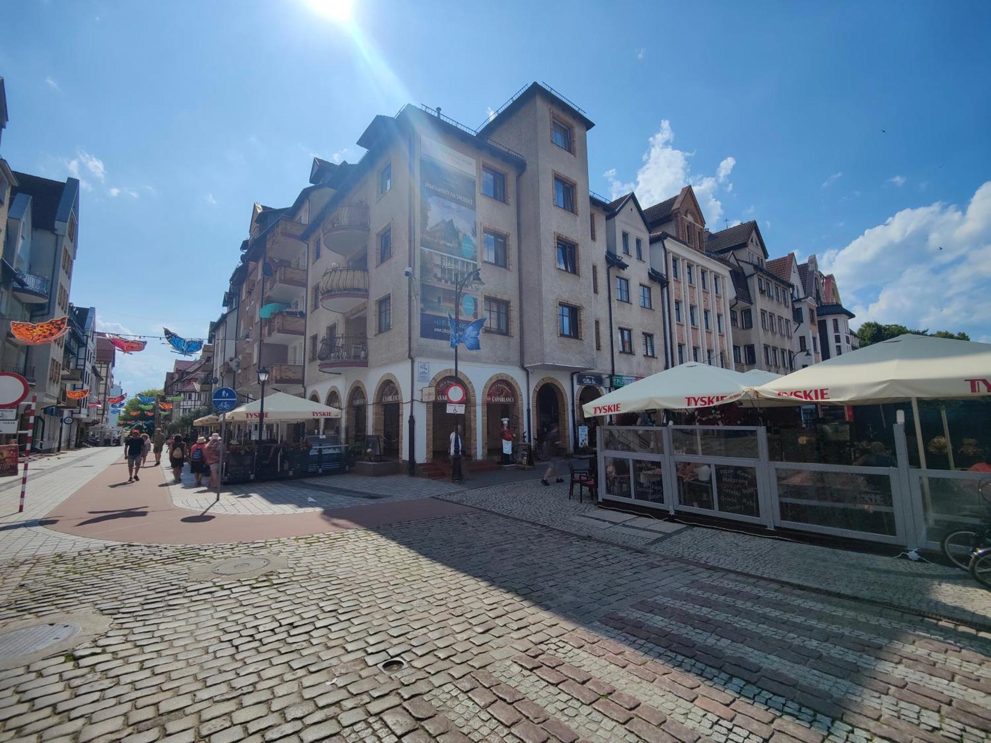 Hall Bliss - Premium Z Balkonem I Widokiem Na Ratusz