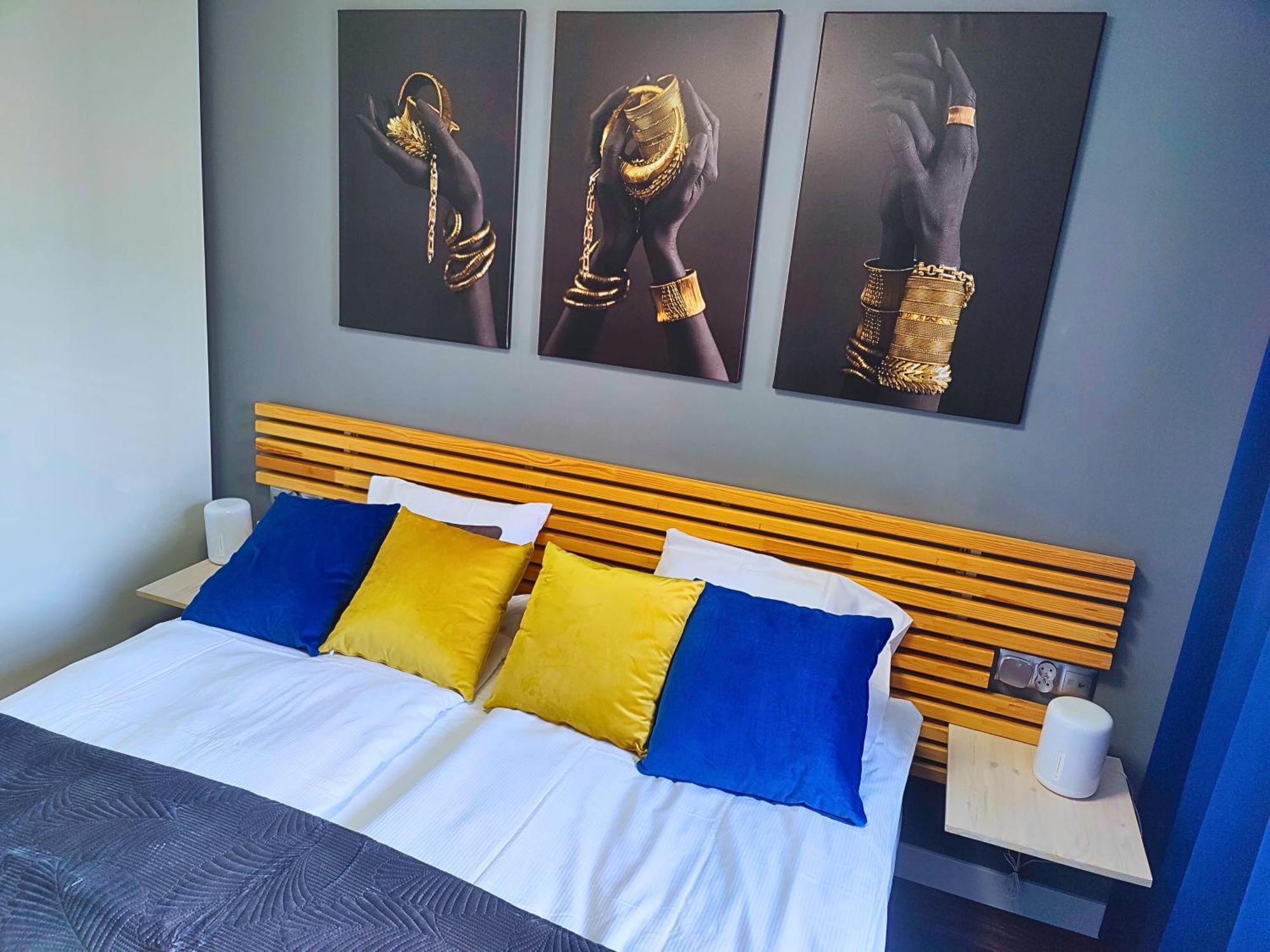 Hall Bliss - Premium Z Balkonem I Widokiem Na Ratusz Apartment *